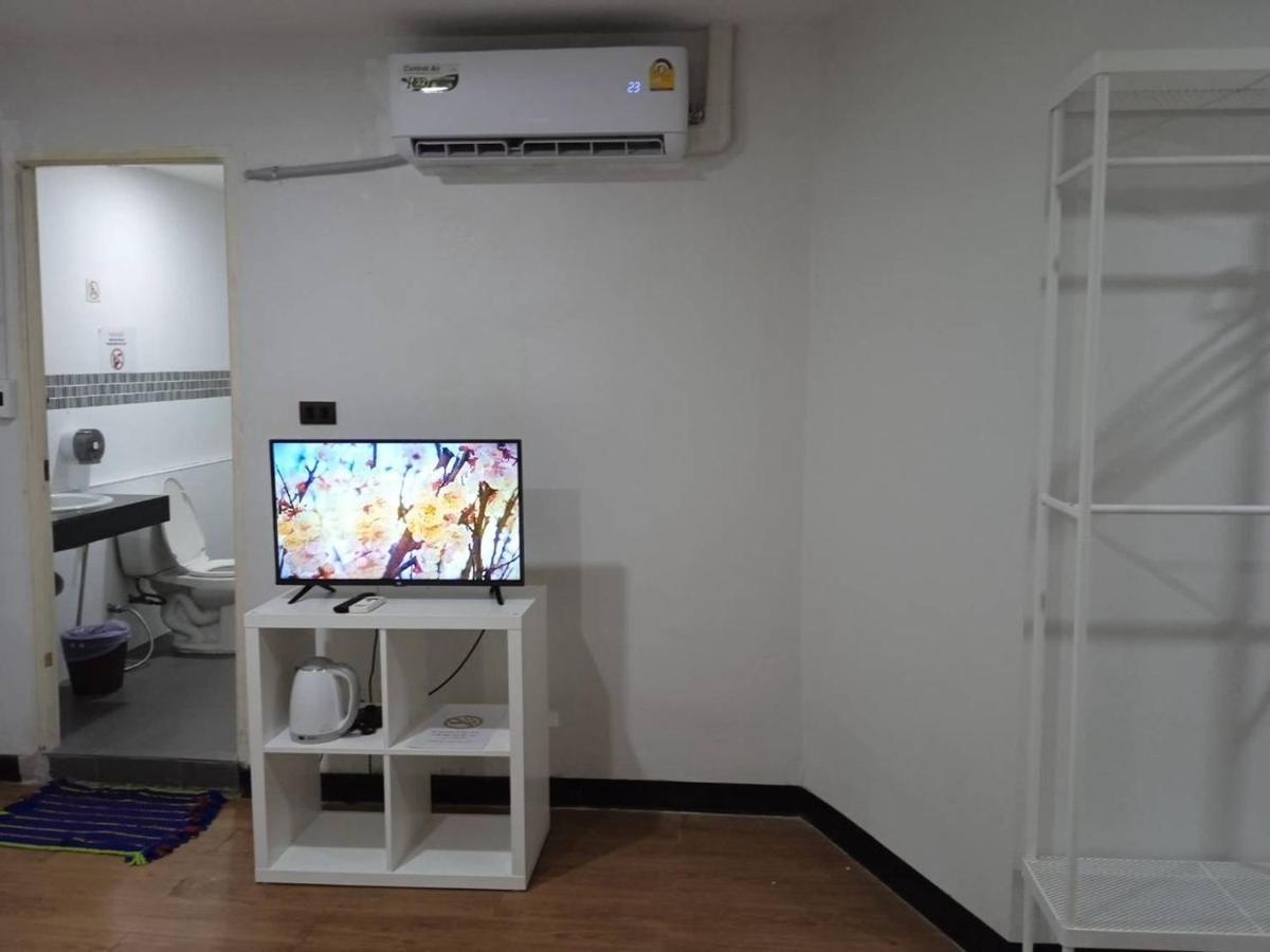 Nk Guesthouse 1 Bangkok Esterno foto