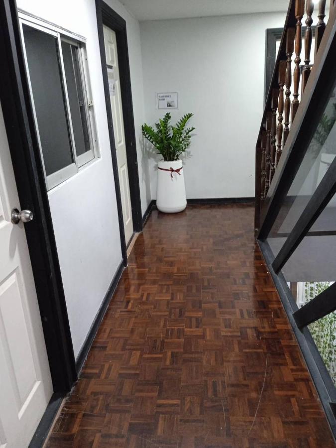 Nk Guesthouse 1 Bangkok Esterno foto