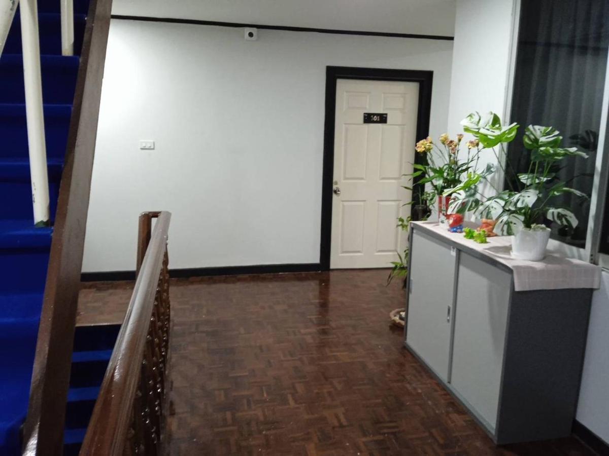 Nk Guesthouse 1 Bangkok Esterno foto