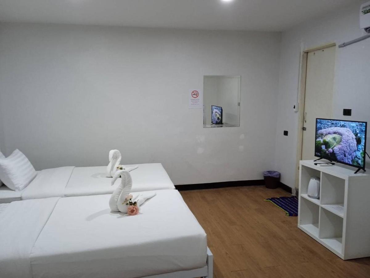 Nk Guesthouse 1 Bangkok Esterno foto